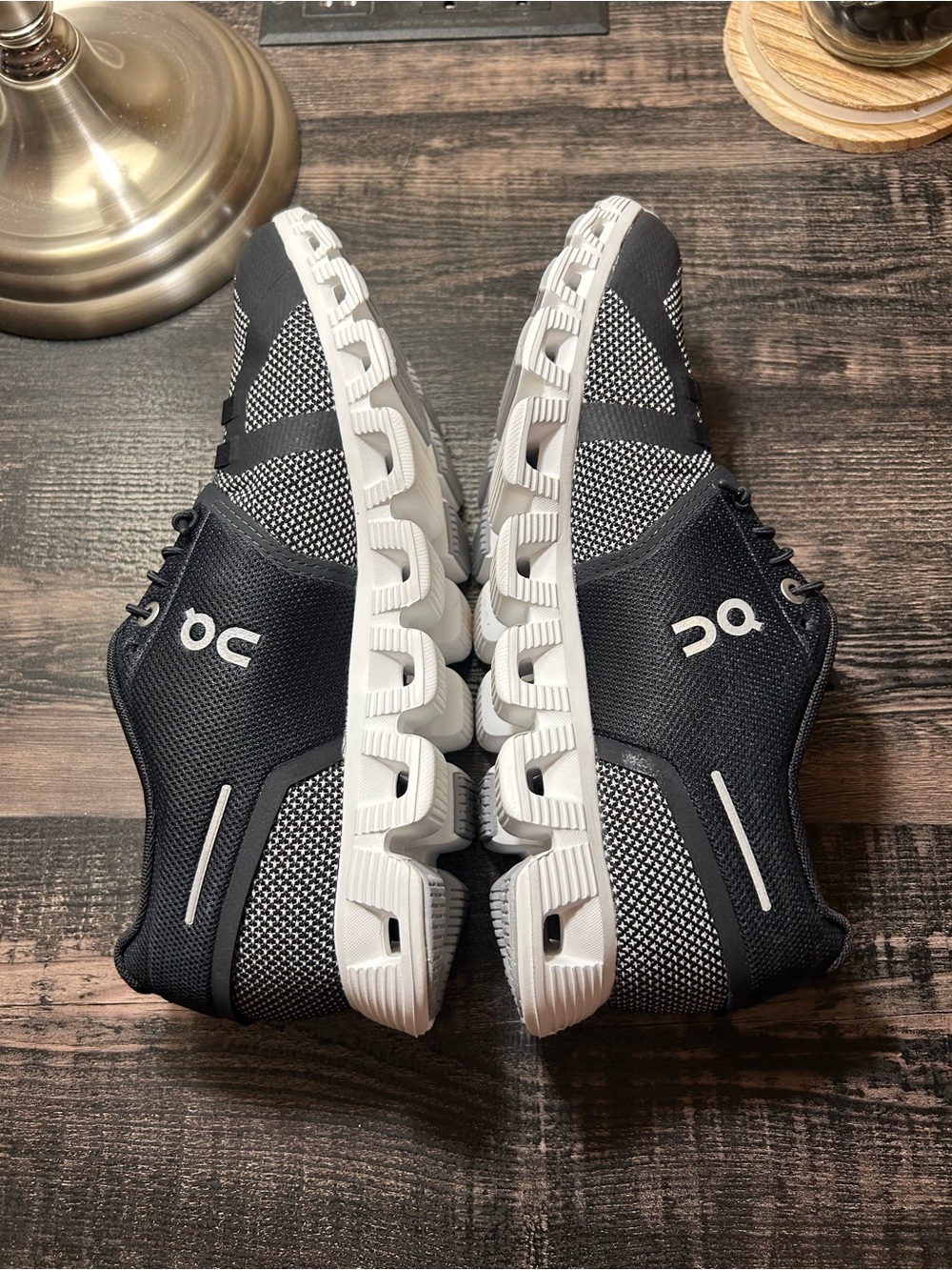 On Cloud Women's Athletic Shoes Walking Running Black/White - Picture 5 of 6